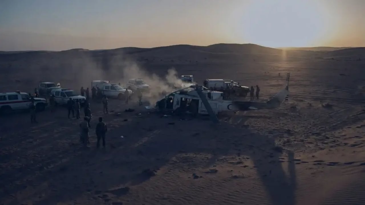 Foto - Ambulans helikopter, askeri üsse düştü: 5 ölü