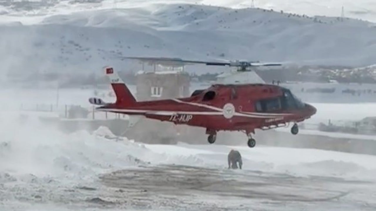 Foto - Ambulans helikopter yenidoğan bebek için havalandı