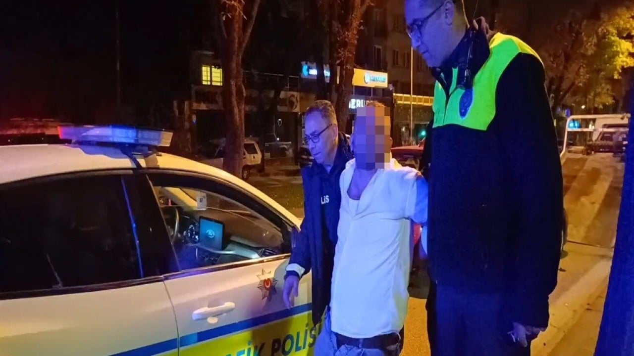 Foto - 'Amcam MİT'te' dedi, polis paketledi