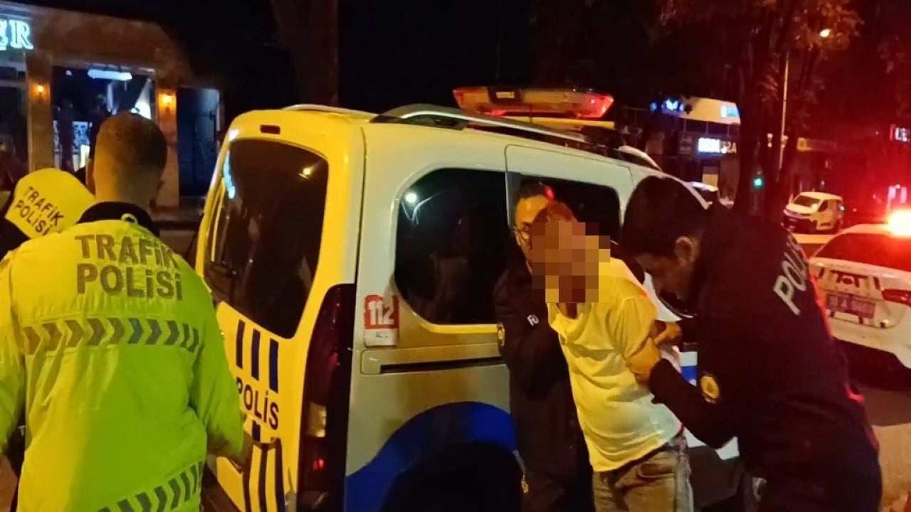 Foto - 'Amcam MİT'te' dedi, polis paketledi