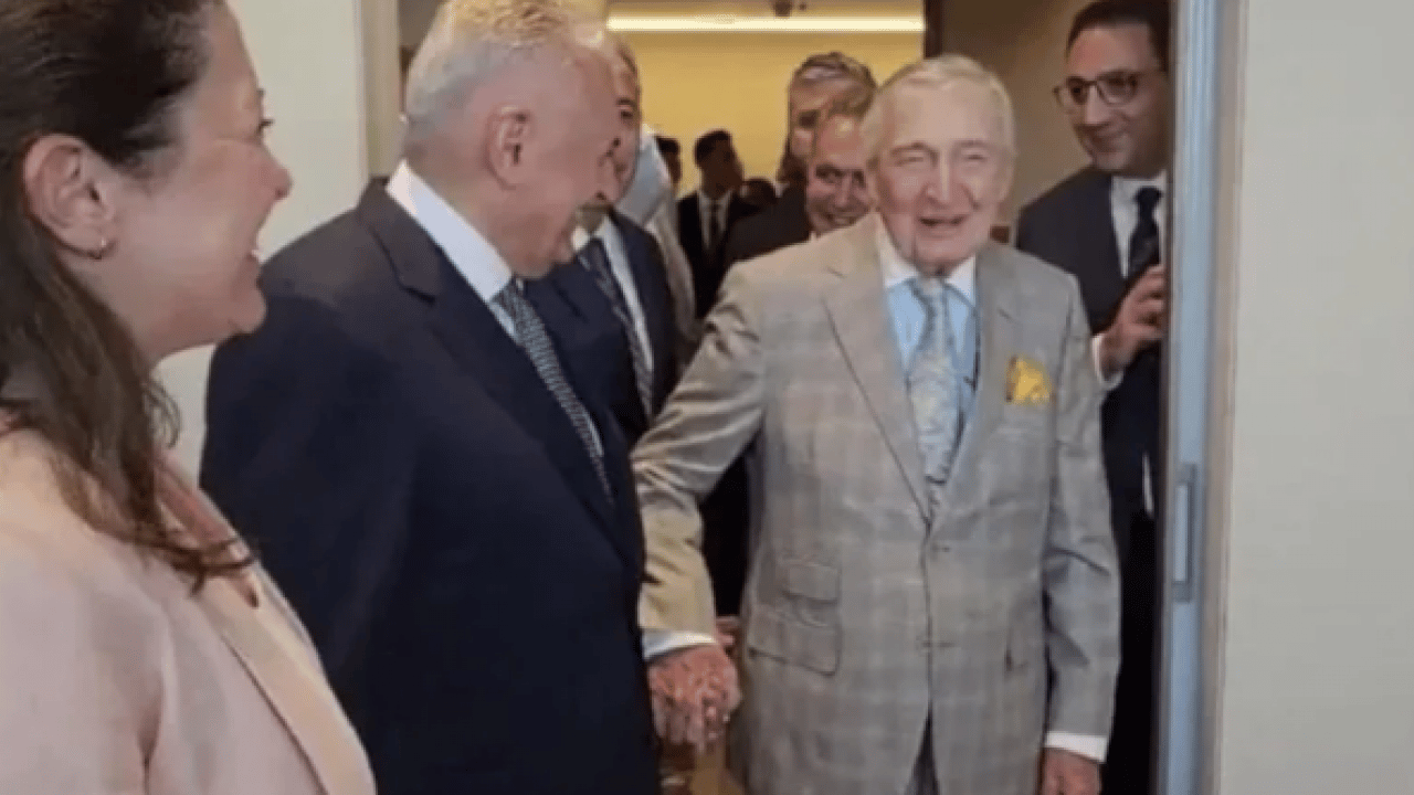 Foto - Amerikalı ortakları bu skandala kayıtsız kalmadı! Rahmi Koç'un Irkçı ve seksist rezil şakası dünya gündeminde