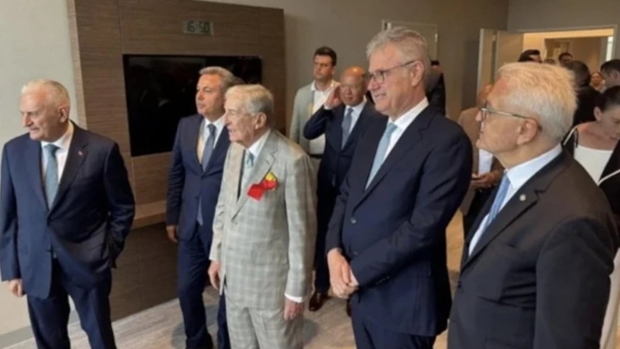 Foto - Amerikalı ortakları bu skandala kayıtsız kalmadı! Rahmi Koç'un Irkçı ve seksist rezil şakası dünya gündeminde