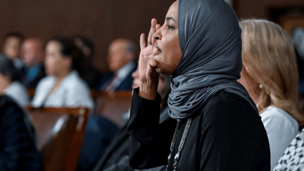 Foto - Amerikalıları öldürdünüz!’ Trump'a beklenmedik anda sert protesto