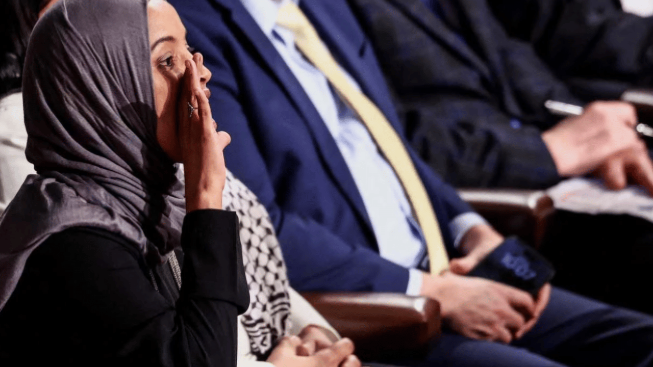 Foto - Amerikalıları öldürdünüz!’ Trump'a beklenmedik anda sert protesto