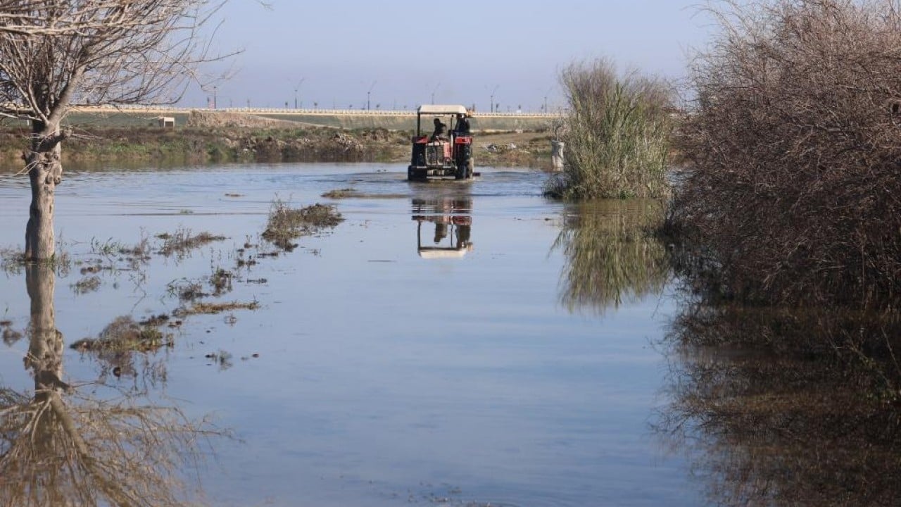 Foto - Amik Ovası'nı önce kuraklık vurdu şimdi de aşırı yağış!