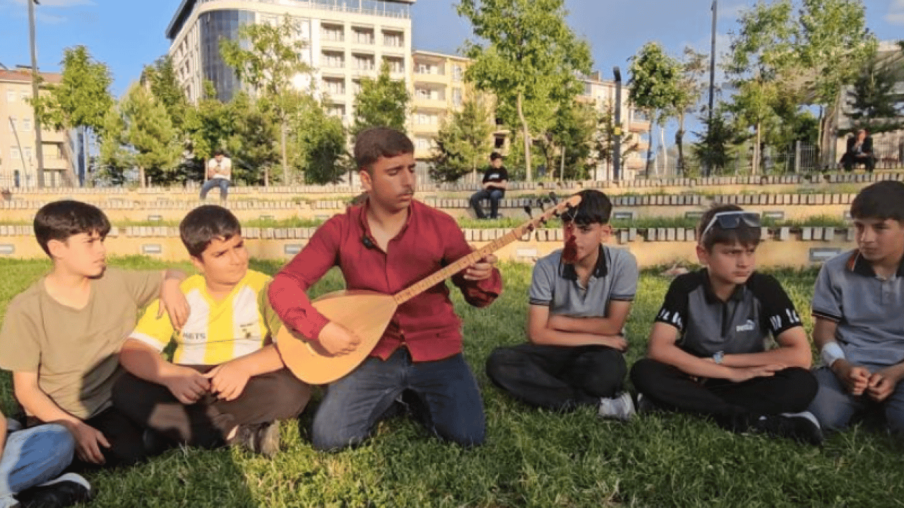 Foto - Anadolu'nun yeni ozanı Muş'tan çıktı