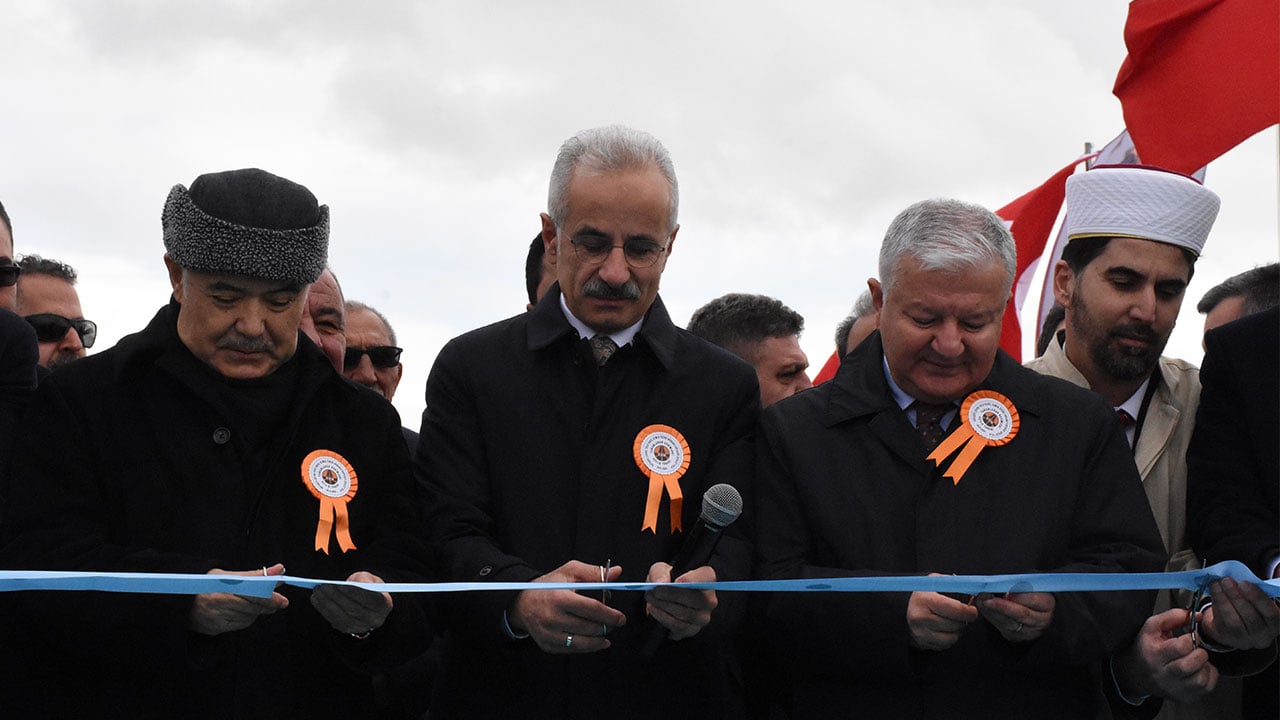 Foto - Anadolu’ya bir mühür daha! Stratejik yol hizmete açıldı