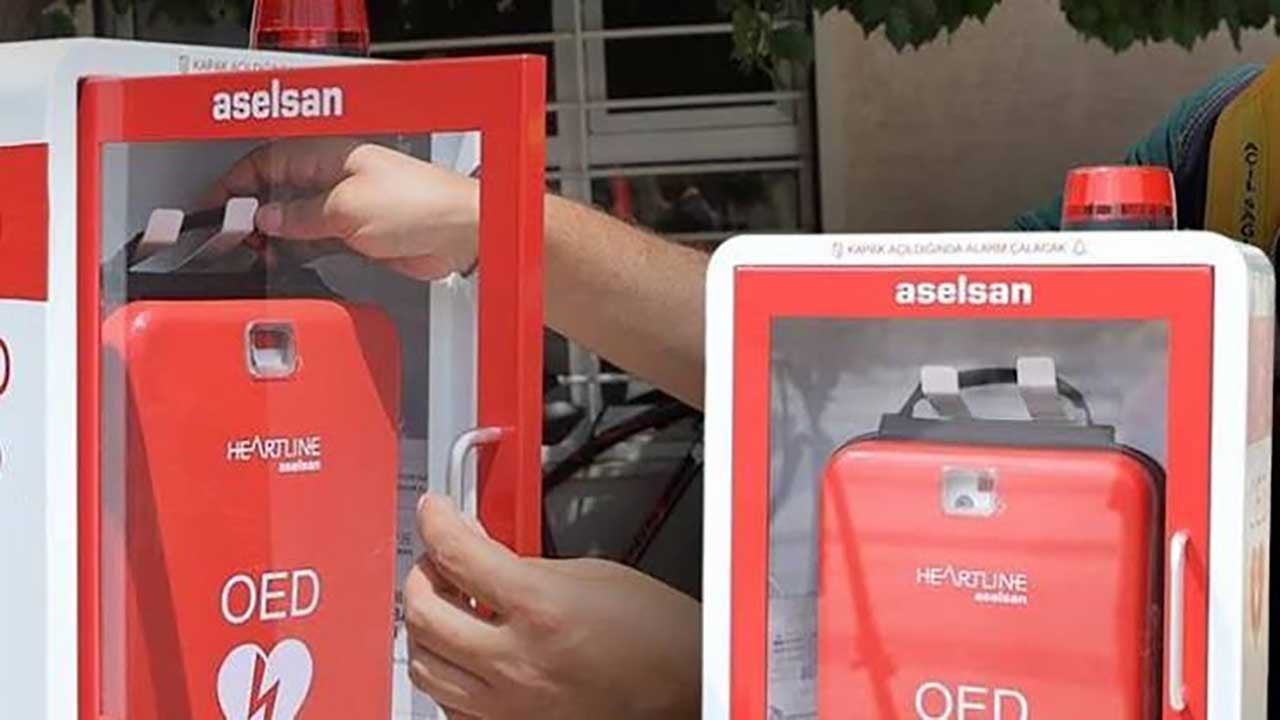 Foto - Ani kalp durmalarına karşı yerli kalkan! Sokaklara yerleştirilen bu cihazlar hayat kurtaracak!