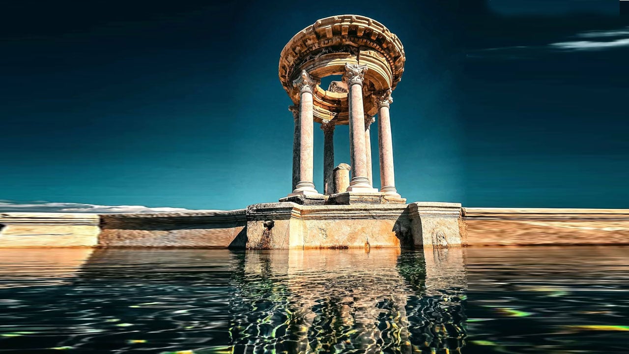 Foto - Anıtsal çeşmede su yeniden akmaya başladı! Medusa mozaiği ziyarete açıldı