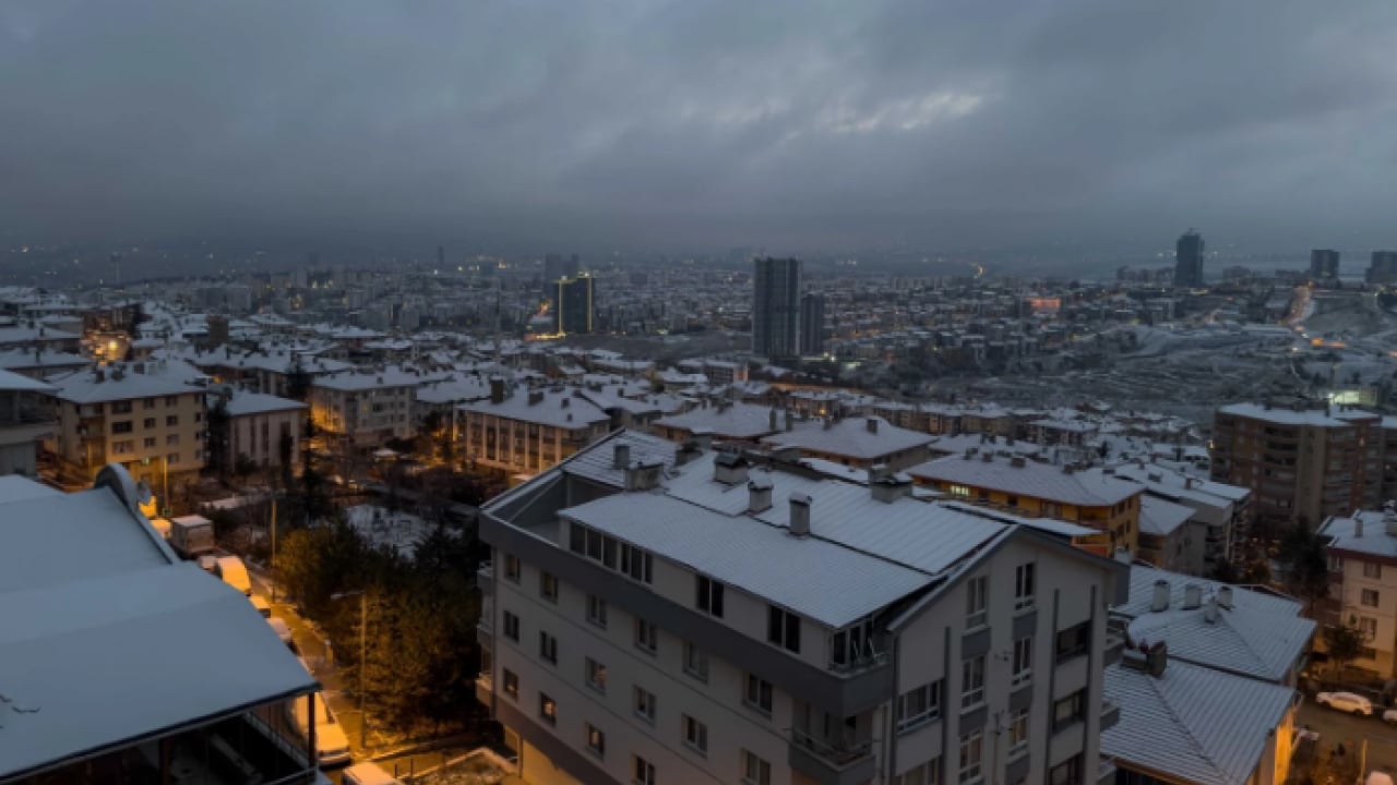 Ankara beyaz gelinliği giydi