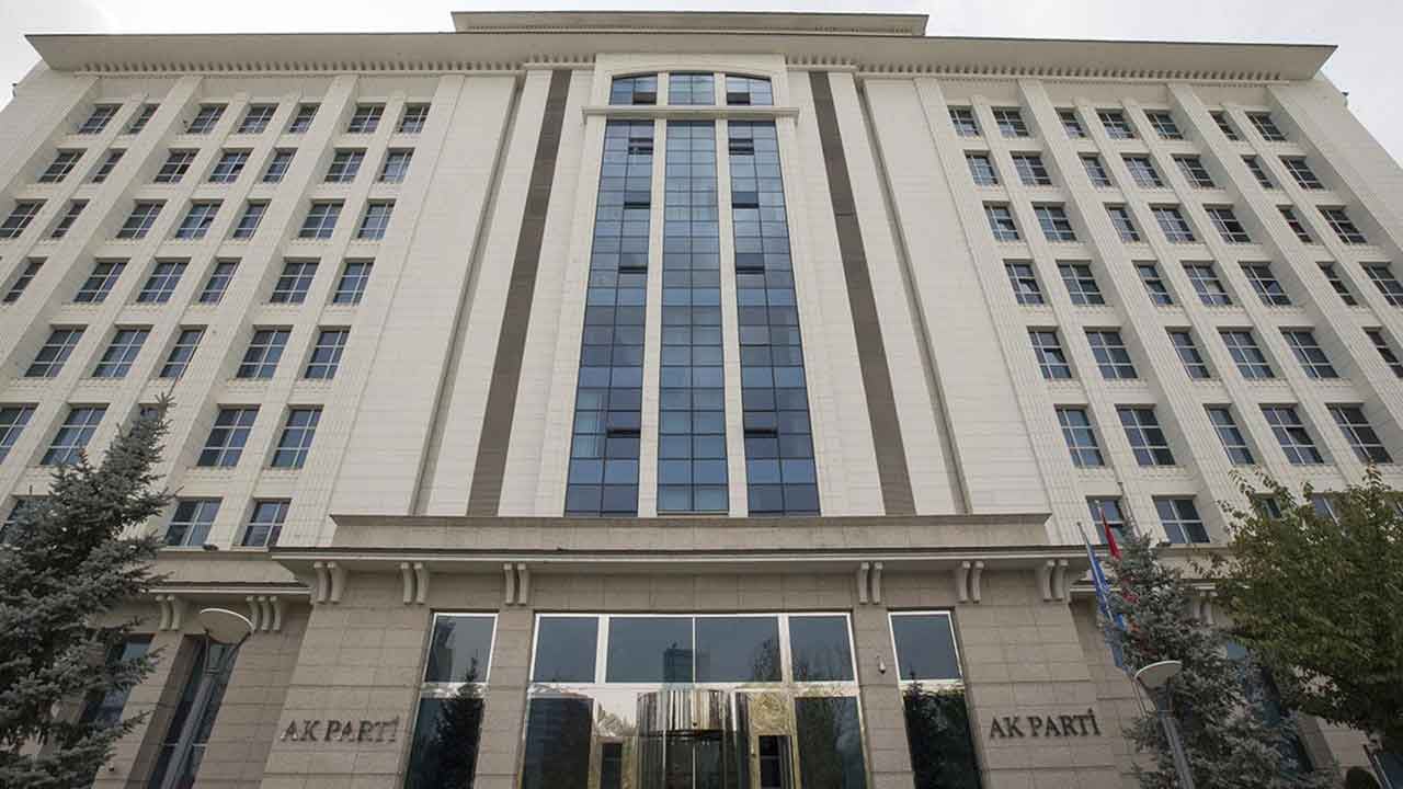 Foto - Ankara çalkalanıyor: 4 isim AK Parti'ye katılıyor, parti rozetini takmalarına saatler kaldı