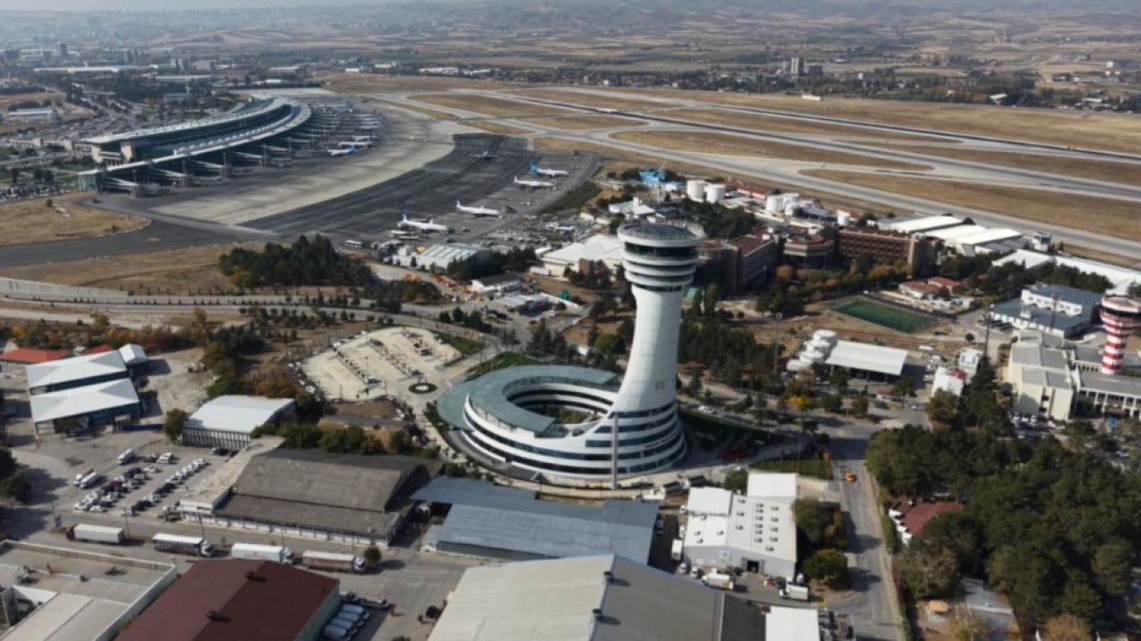 Foto - Ankara Esenboğa şahlanıyor! 3’üncü pist ve dev kule yarın hizmete giriyor