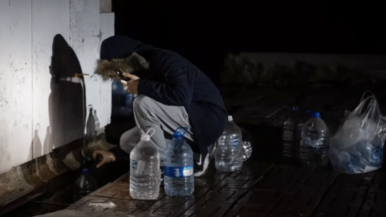 Foto - Ankara'da bildik manzaralar: Vatandaşlar gece yarısı sokaklara döküldü!