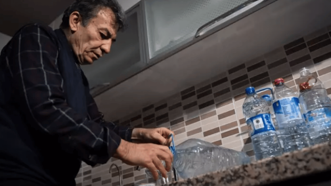 Foto - Ankara'da bildik manzaralar: Vatandaşlar gece yarısı sokaklara döküldü!