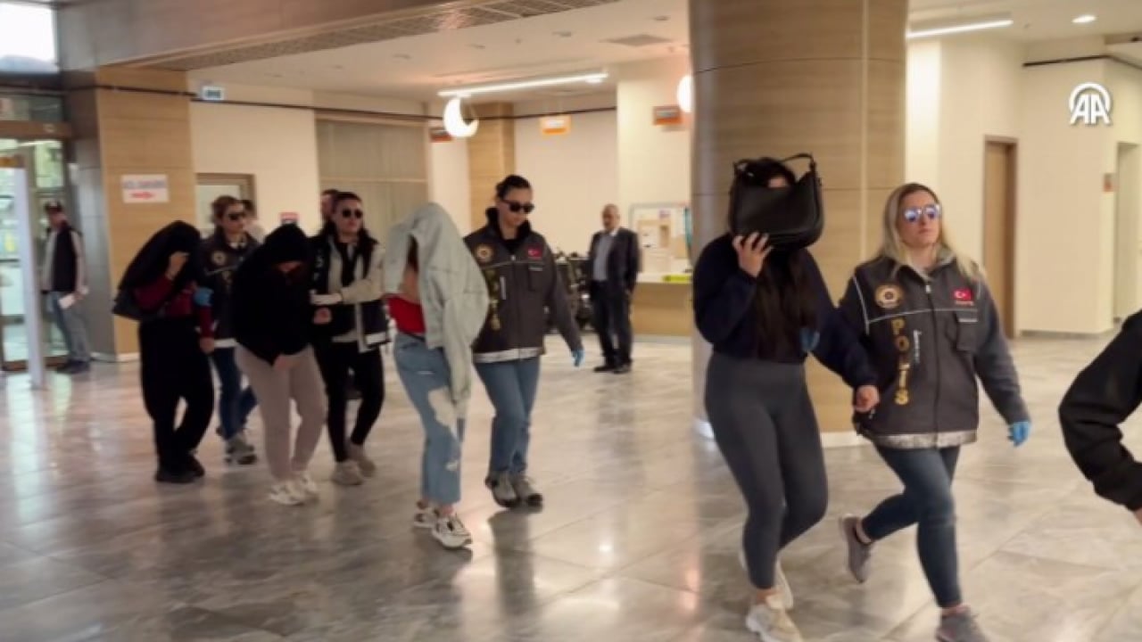 Foto - Ankara'da spa ve masaj salonlarına fuhuş operasyonu: 10 şüpheli gözaltında