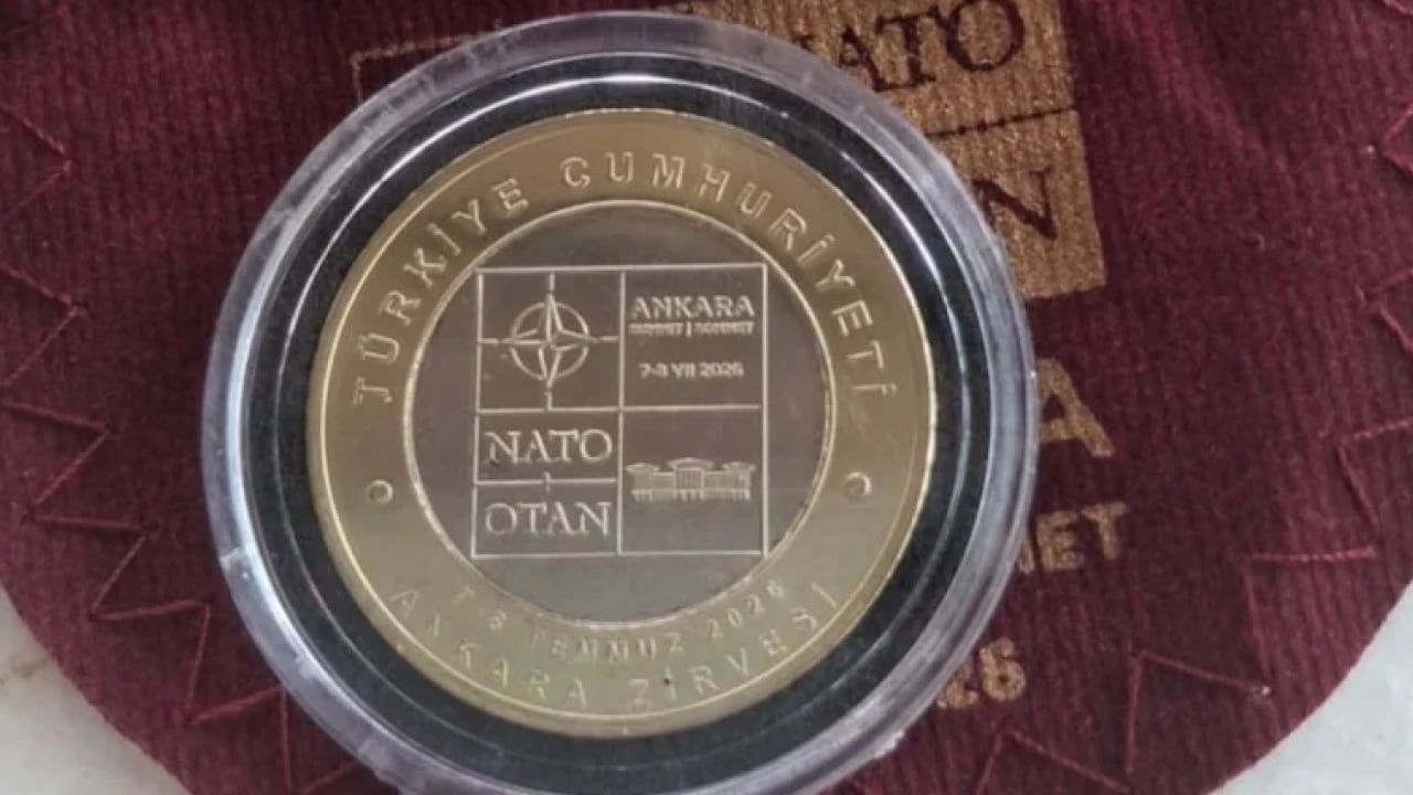 Foto - Ankara'daki tarihi zirve için özel adım: Darphane’den NATO logolu 5 lira basıldı