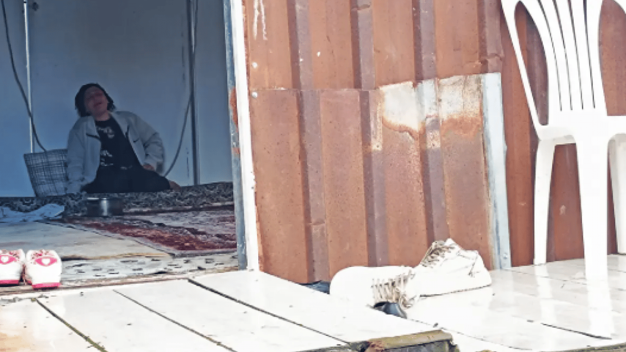 Foto - Annesinin güvenli diye gönderdiği ev mezarı oldu! Çekyat altında kalan çocuk öldü