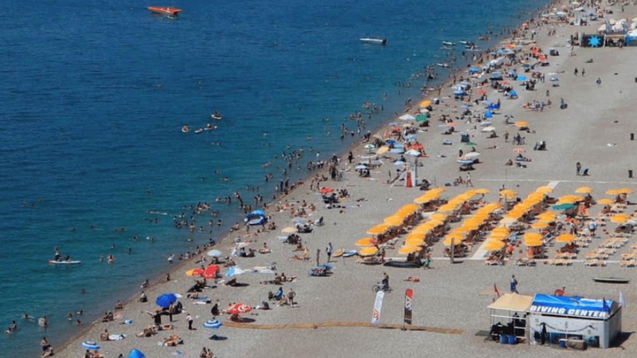 Foto - Antalya hem yazı hem kışı aynı anda yaşıyor