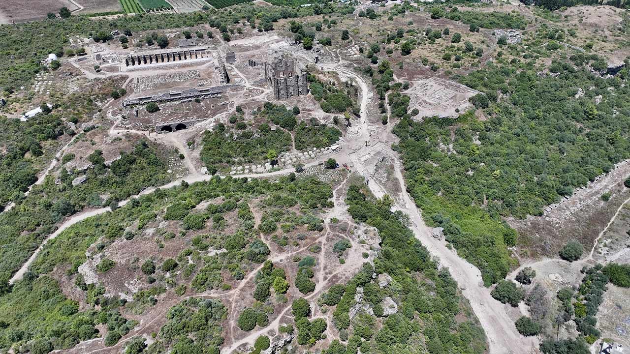Foto - Antalya'da 2 bin yıllık ana cadde gün yüzüne çıkarıldı