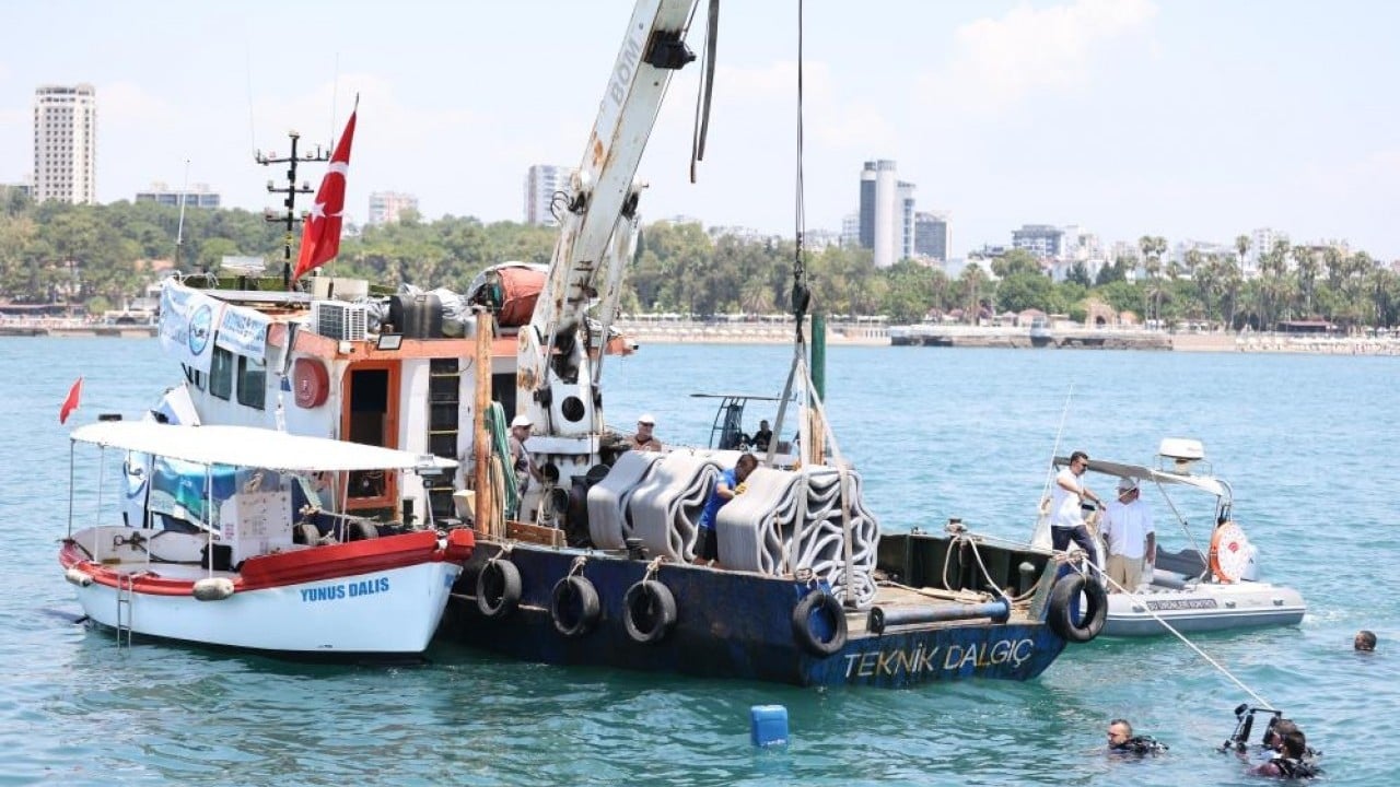 Foto - Antalya'da 3D yazıcıyla üretilen yapay resifler denizle buluştu