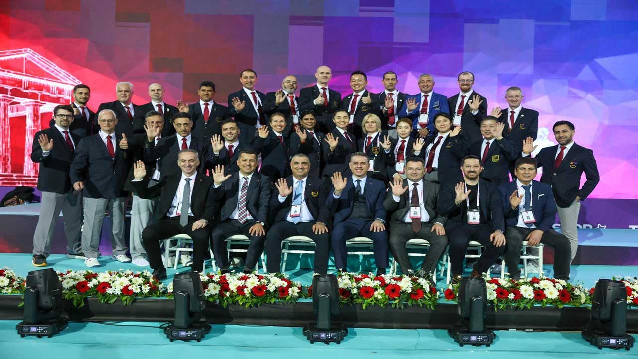 Foto - Antalya'da ay yıldız rüzgarı! Milli sporcularımız 116 madalya ile gövde gösterisi yaptı!