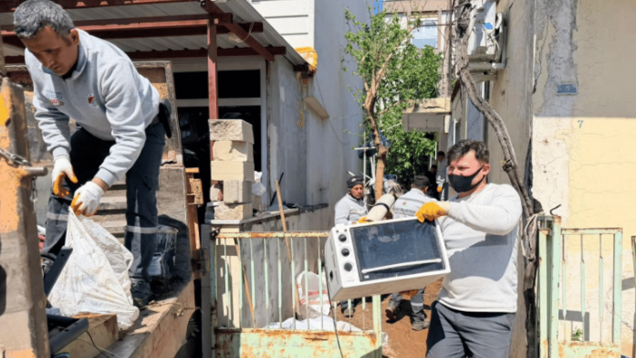 Foto - Antalya’da ‘yok artık’ dedirten görüntü! 3 yılda 20 kamyon çöp çıkarıldı