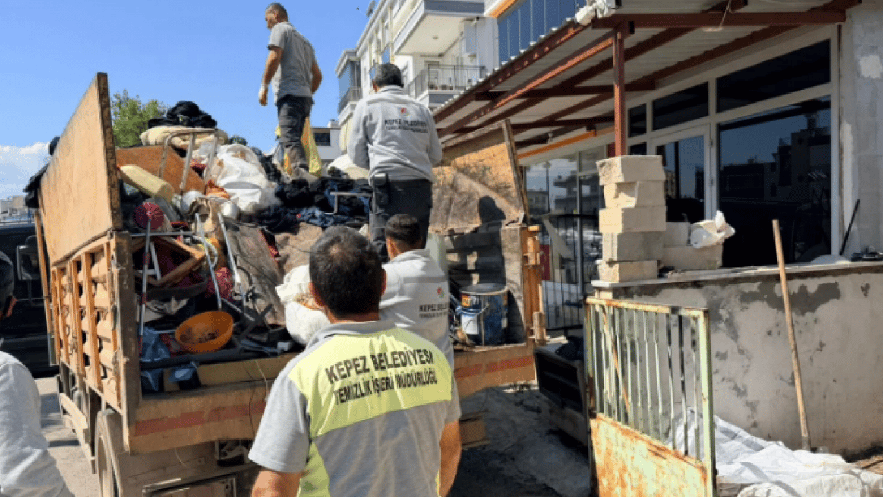 Foto - Antalya’da ‘yok artık’ dedirten görüntü! 3 yılda 20 kamyon çöp çıkarıldı
