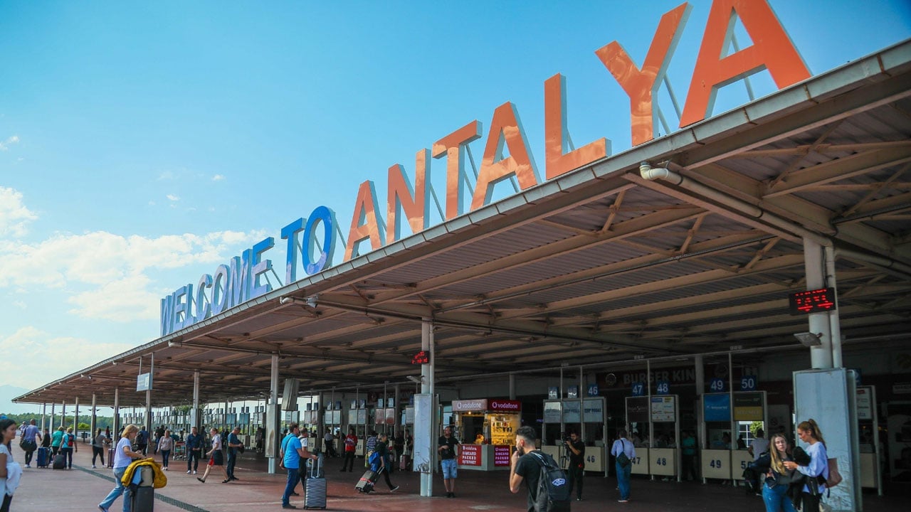 Antalya’nın turist haritası değişti! Hangi ülkeler zirvede?