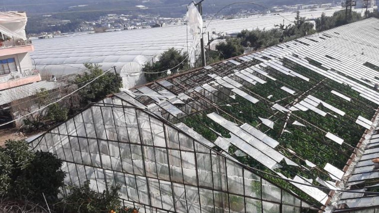 Foto - Antalya'yı hortum vurdu! Seralar bakın ne hale geldi