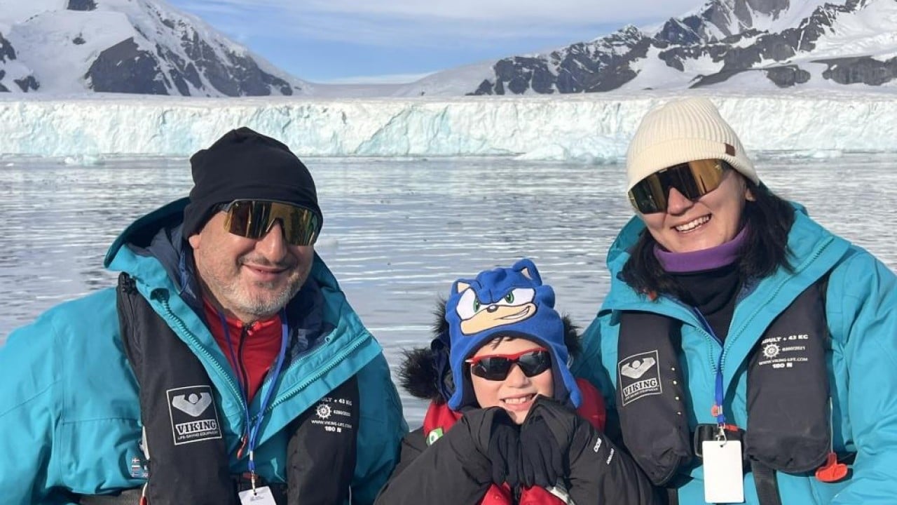Foto - Antarktika’da Türk bayrağı açtı Güney Kutbu en küçük Türk ile tanıştı