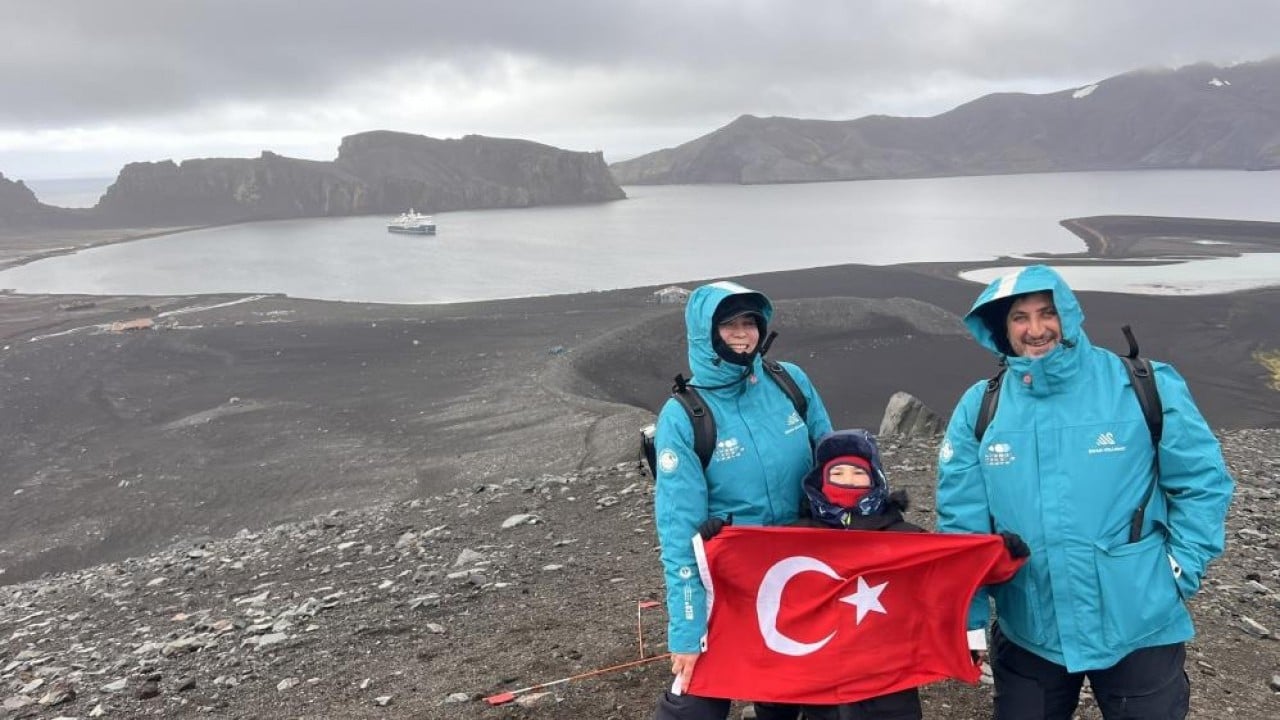 Foto - Antarktika’da Türk bayrağı açtı Güney Kutbu en küçük Türk ile tanıştı