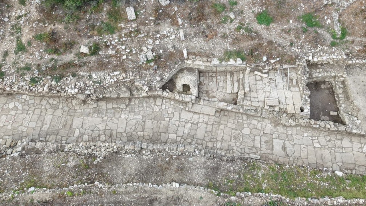 Foto - Antik tiyatrodan Akropolise uzanan 300 metrelik güzergah yeniden ayağa kaldırıldı