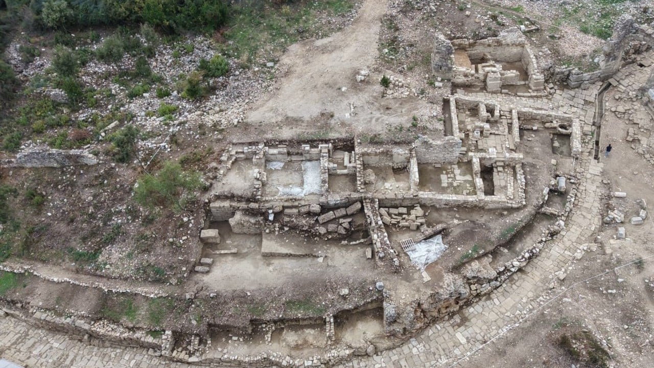 Foto - Antik tiyatrodan Akropolise uzanan 300 metrelik güzergah yeniden ayağa kaldırıldı