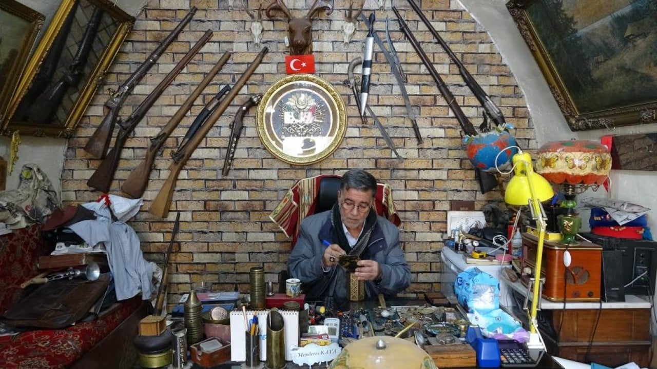 Antika tutkunlarına uyarı İşlenmemiş her eski eşya antika değildir