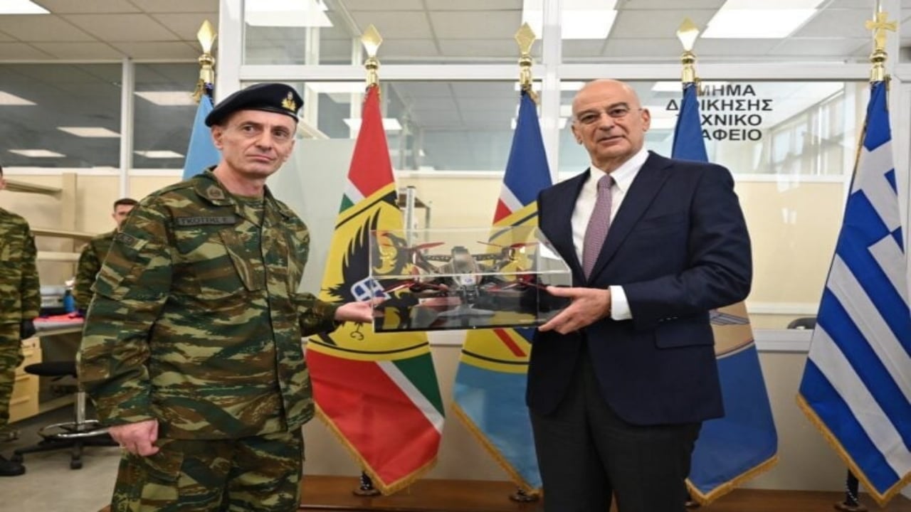 Foto - Apar topar harekete geçtiler! Türkiye’ye sürekli kafa tutan Yunanistan’dan dikkat çeken İHA ve SİHA kararı