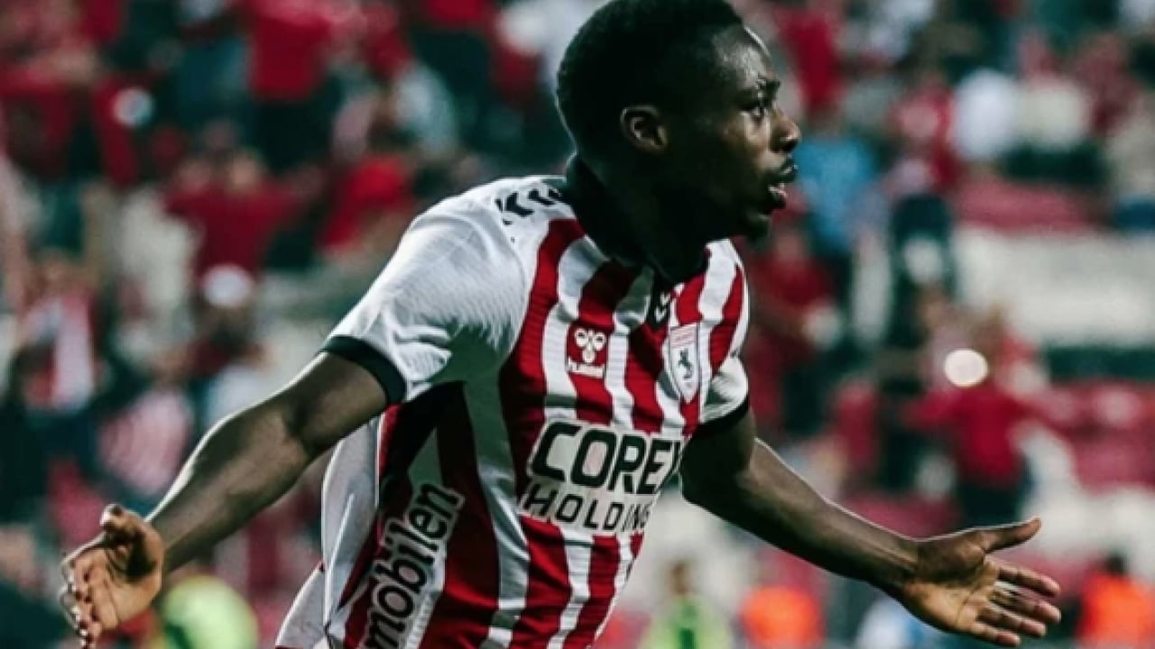 Apar topar İstanbul'a geldi... Menajeri Fenerbahçe için İstanbul'a geldi: Transferde geri sayıma geçildi