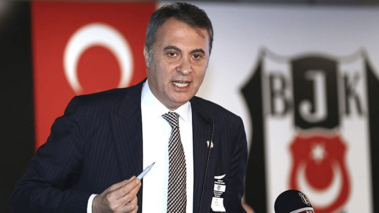 Foto - Apar topar paylaşımlar başladı ve... Geri mi dönüyor! Fikret Orman paralar nerede tezahüratları...