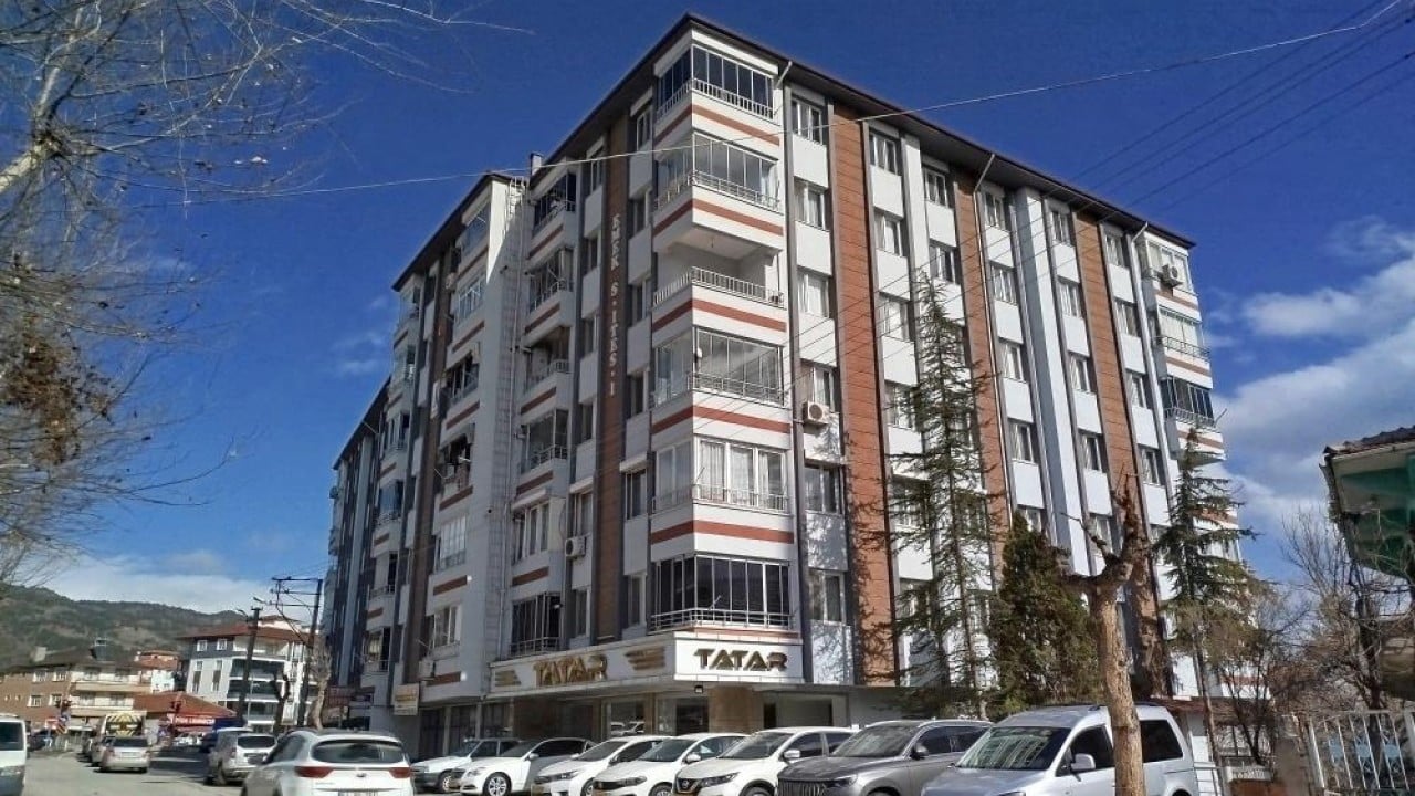 Foto - Apartman sakinlerini iki gün perişan etti Kombiden su musluktan gaz