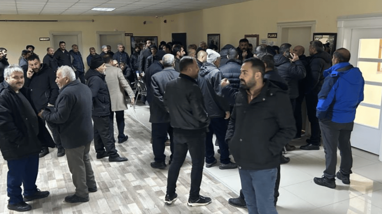 Foto - APP plaka değişiminde yoğunluk tavan yaptı! Vatandaş mağdur oldu