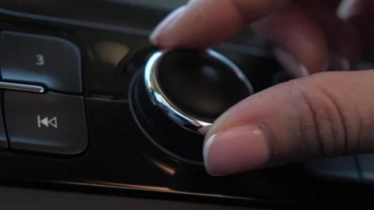 Arabada müzik açarken dikkat: Bu şarkılar kazaya neden oluyor!