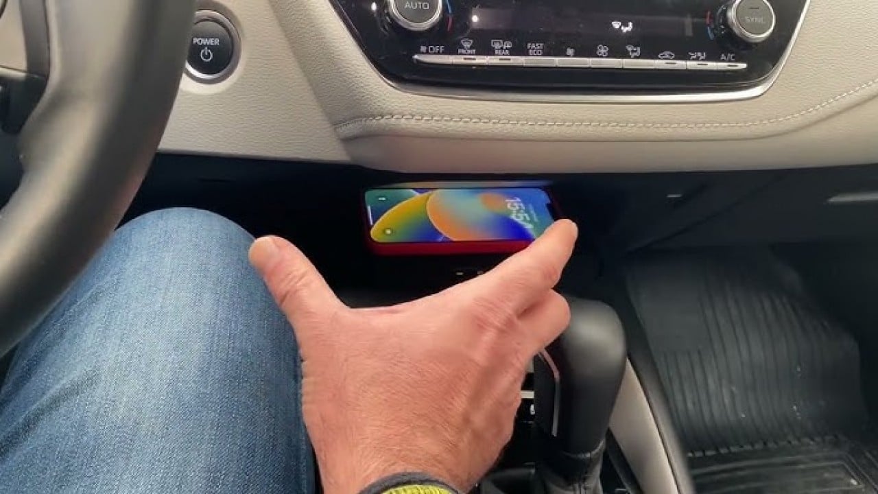 Foto - Arabada telefon şarj edenler dikkat!