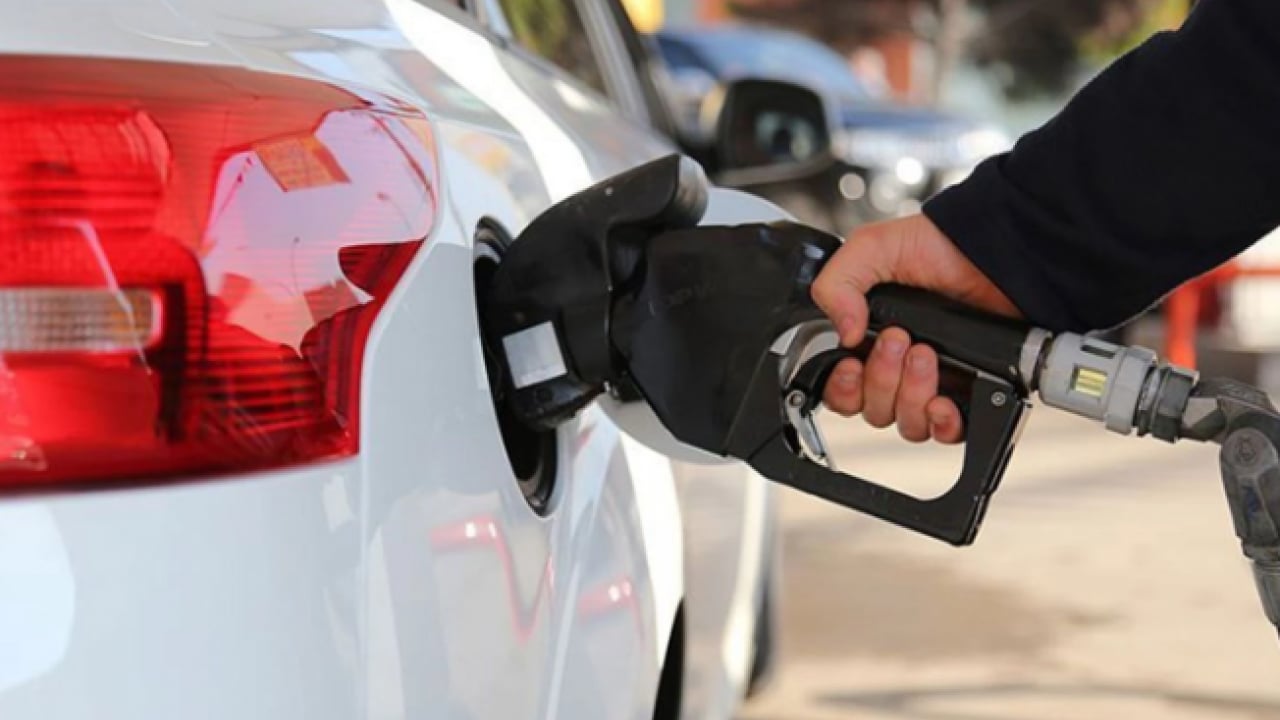 Foto - Araç sahipleri dikkat! Yeni haftada benzin veya motorine zam var mı?