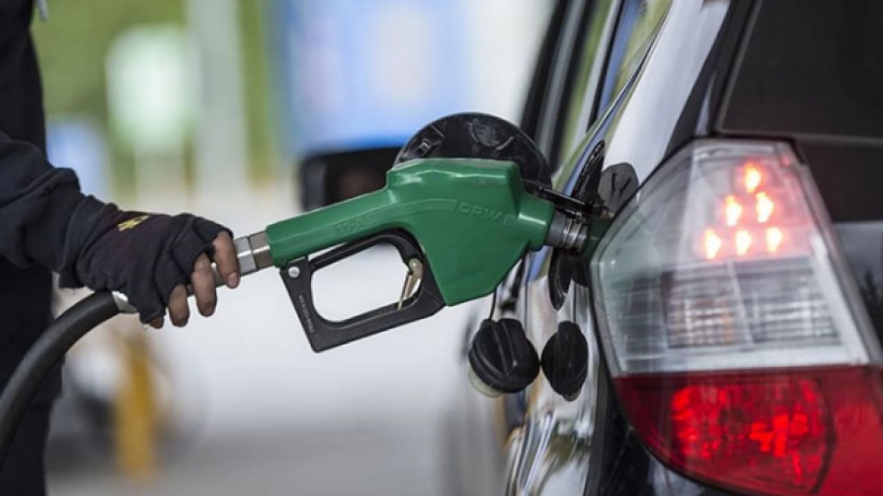 Foto - Araç sahipleri dikkat! Yeni haftada benzin veya motorine zam var mı?