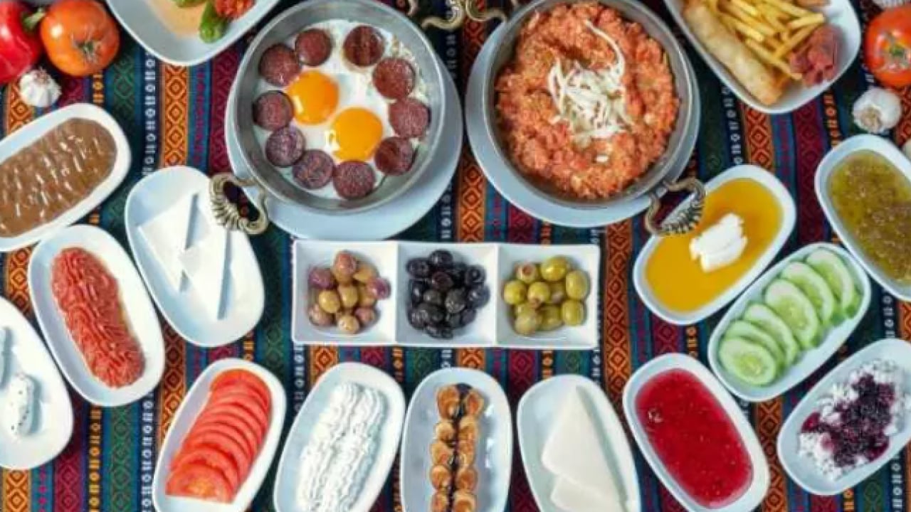 Foto - Aç karnına zehir oluyor: Sabahları bu yiyeceklerden uzak durun!