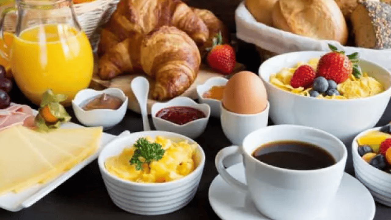 Aç karnına zehir oluyor: Sabahları bu yiyeceklerden uzak durun!