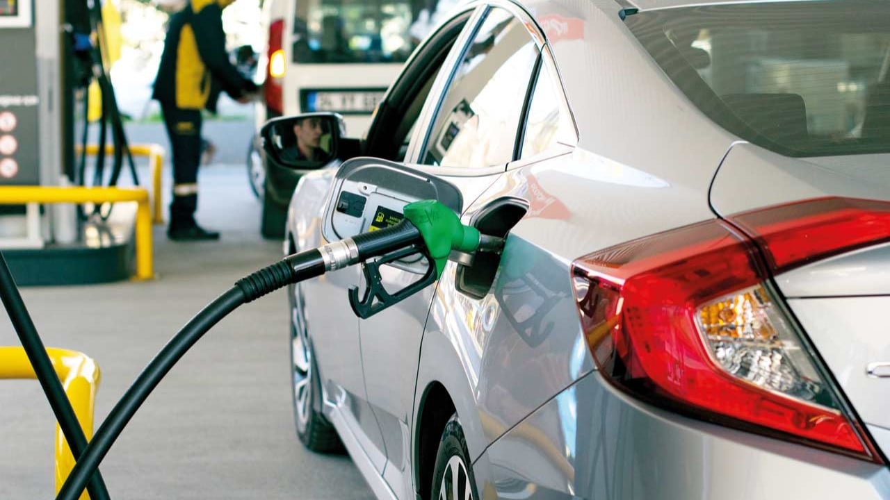 Foto - Araç sahiplerine çok ama çok kötü haber! Gece yarısı kallavi zam geldi