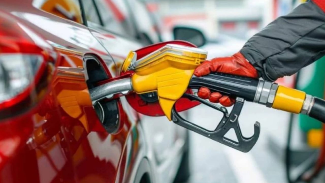 Foto - Araç sahiplerine çok ama çok kötü haber! Gece yarısı kallavi zam geldi