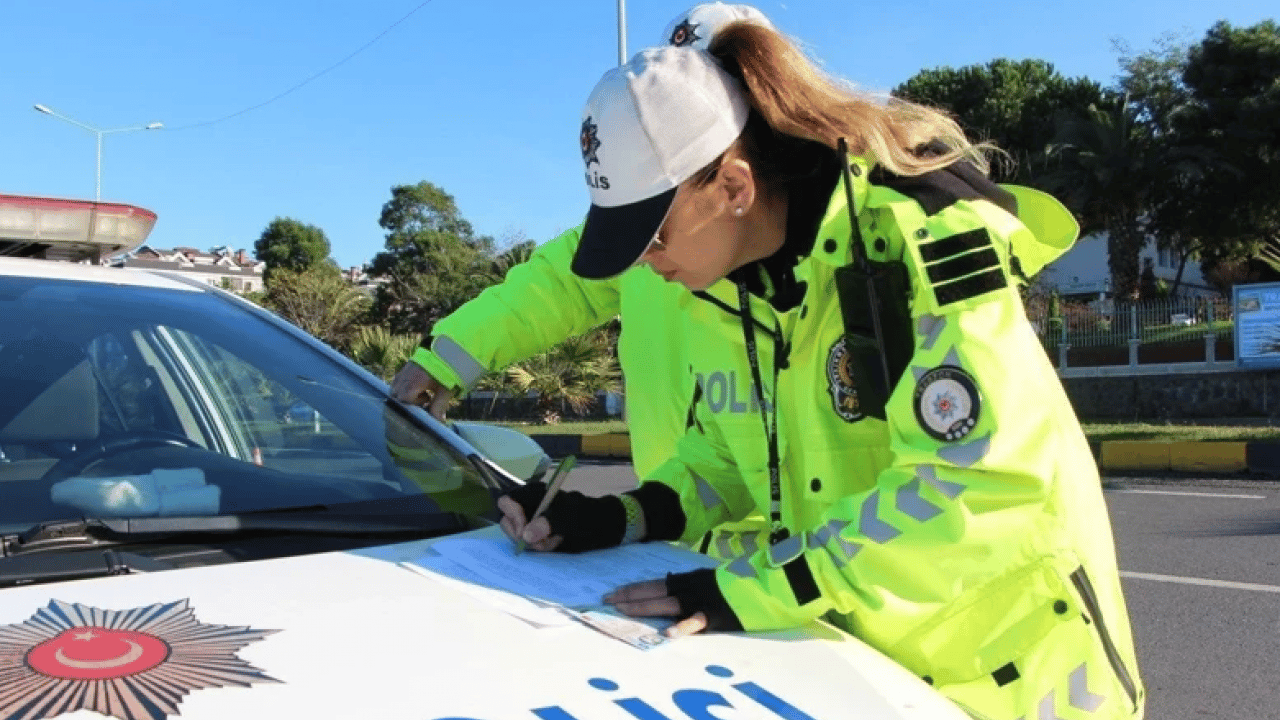 Foto - Aracına bunu yapan yandı: Rekor ceza var!