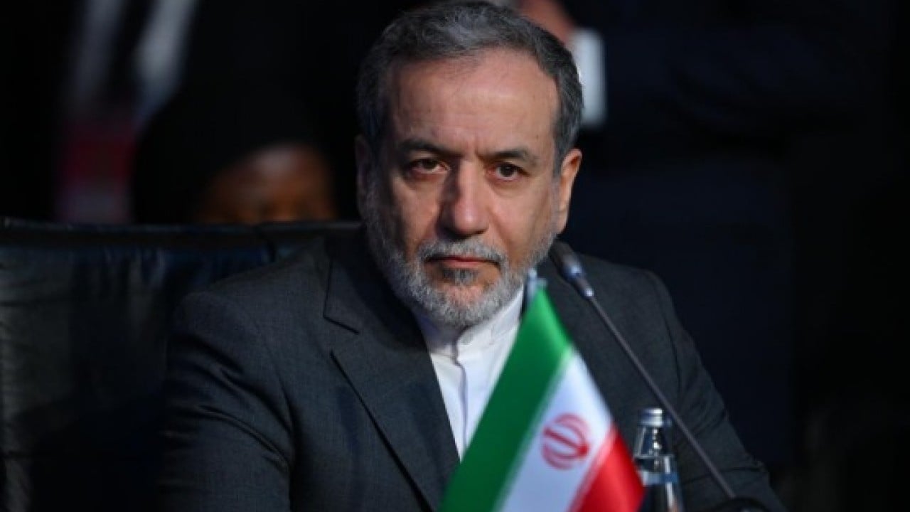 Foto - Arakçi: Ülkemizi savunmaya devam edeceğiz! Pakistan ve Mısır ile kritik görüşmeler