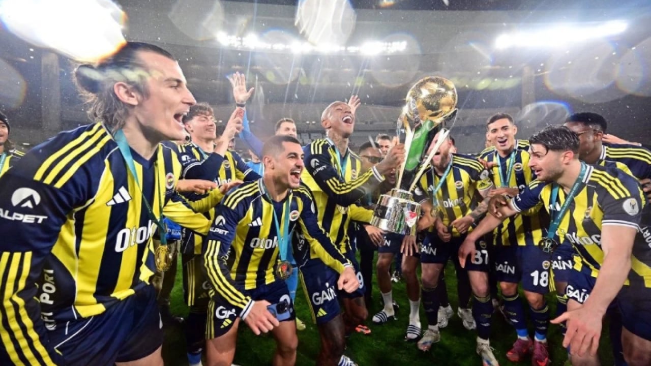 Foto - Arda Güler'den Fenerbahçe paylaşımı! Kayıtsız kalamadı!